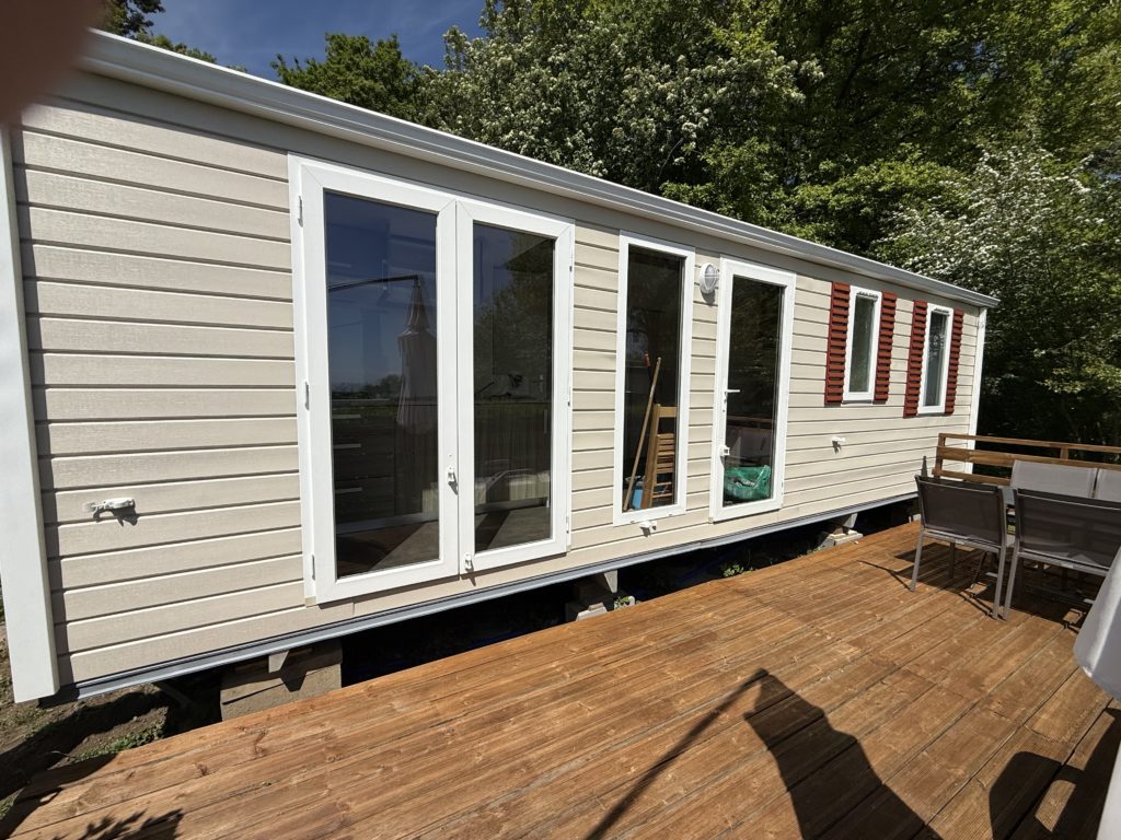 Mobilhome Monne et Randol extérieur